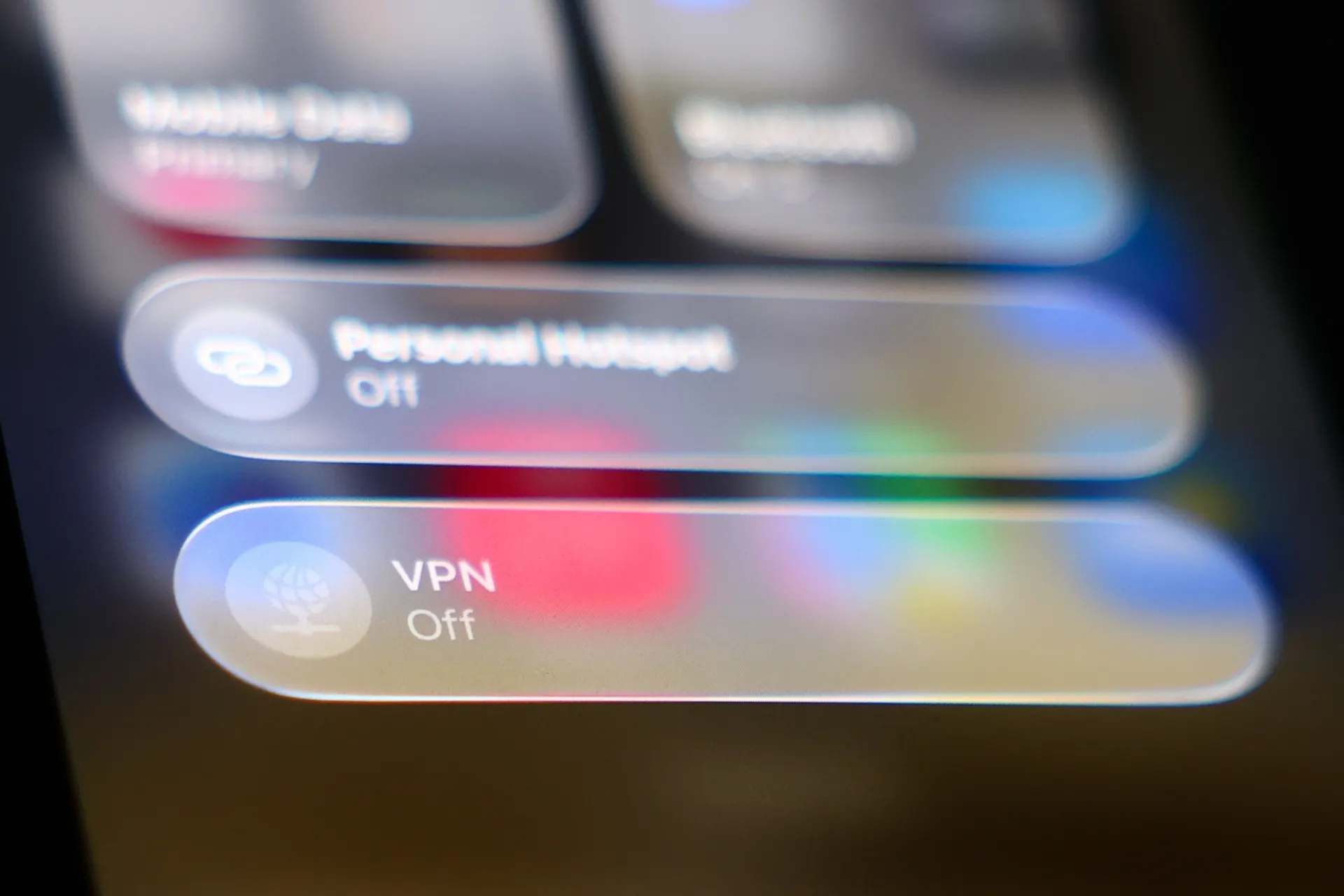 После требований ограничивать доступ через VPN с 15 апреля ряд сайтов и приложений вновь открываются для части пользователей с включённым VPN, но доступ остаётся нестабильным и зависит от конкретного сервиса и используемого обхода.