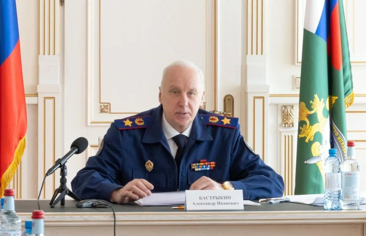 Руководитель Следственного комитета поручил проанализировать произведения детского писателя Григория Остера, включая «Вредные советы», после обсуждения их педагогической ценности на заседании координационного совета ведомства.