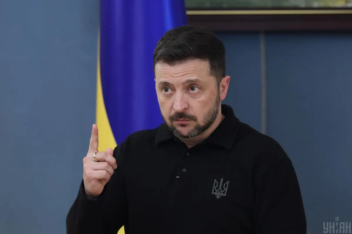 Документы и разведданные фиксируют высокий уровень тревожности среди россиян, существенный рост цен на топливо и сбои в работе НПЗ после ударов беспилотников.
