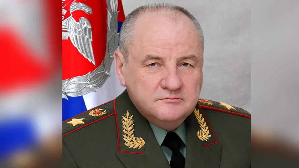 2-й Западный окружной военный суд снизил наказание Павлу Попову с 19 до 10 лет колонии строгого режима. Защита намерена ходатайствовать о медосвидетельствовании в связи с состоянием здоровья экс-чиновника.