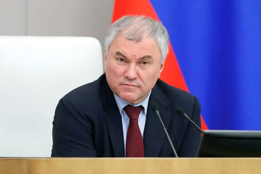 Глава Госдумы Вячеслав Володин лидирует в Саратовском округе, а «Единая Россия» — с крупными процентами на федеральном уровне после обработки части протоколов.