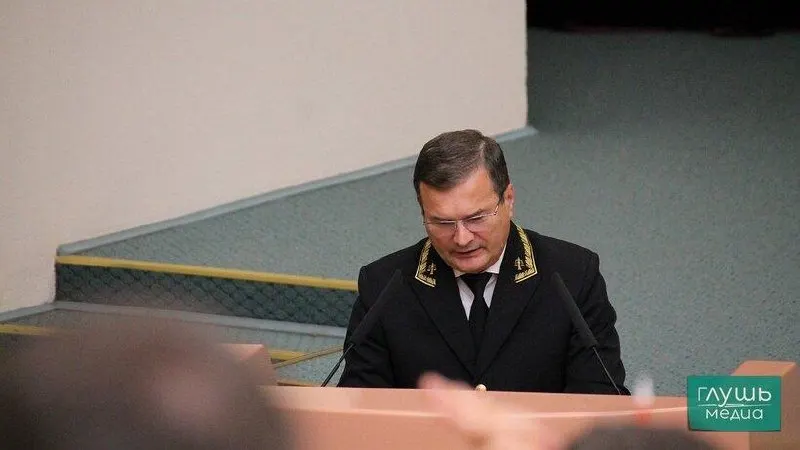 После всесторонней проверки региональных судов Саратовской области выявлены систематические нарушения; к дисциплинарной ответственности привлечены председатель суда Олег Ляпин и его заместители Артем Аниканов и Ирина Ефимова.