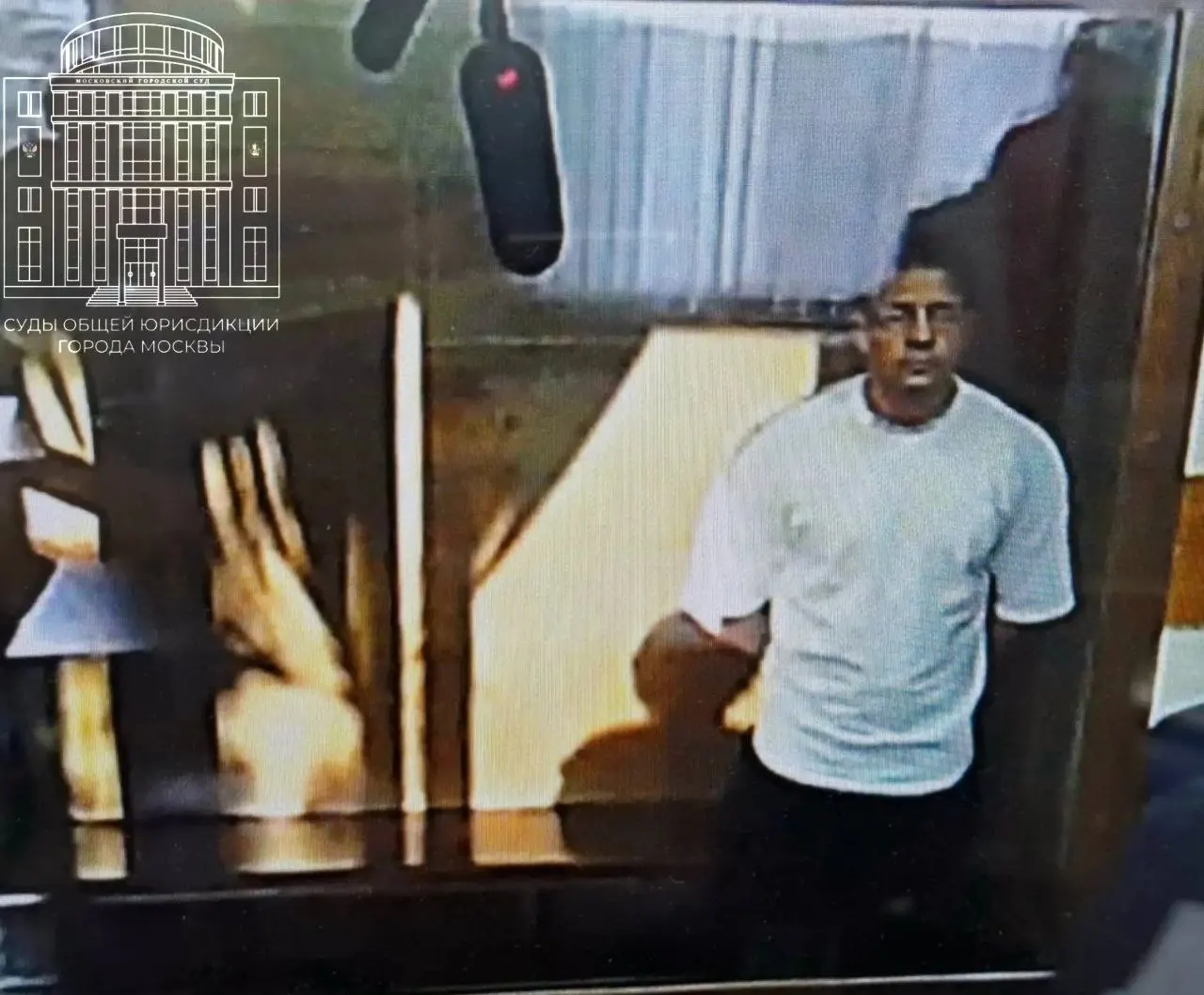 Следствие считает, что адвокат потребовал у директора компании 7 млн руб., в ноябре 2024 года он якобы получил 2 млн; Замоскворецкий суд арестовал его по делу о мошенничестве.