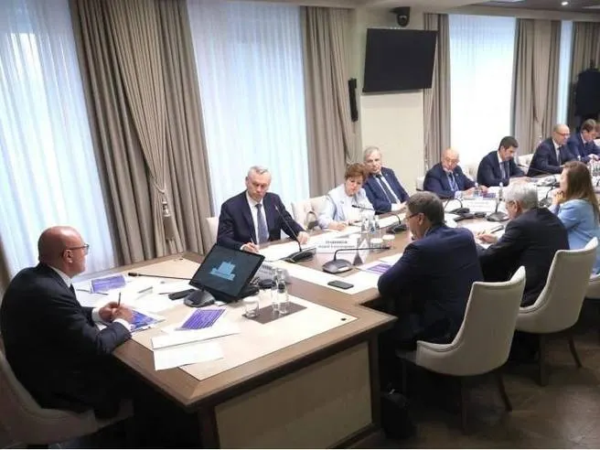 Оргкомитет согласовал ключевые темы форума: мегаустановки и их промышленное применение, энергетический трек и перевод научных разработок в прикладные решения.