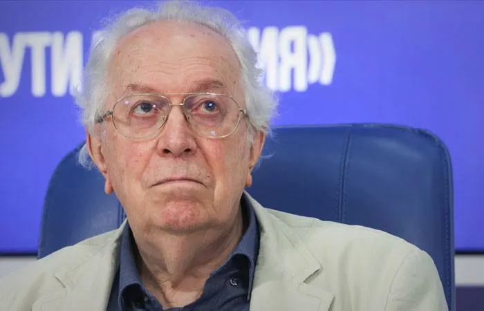 На Водном конгрессе в Москве академик критиковал подготовку многомиллиардных госпрограмм: решения принимают без научного обоснования и обсуждения альтернатив, что ведёт к провалам вроде «Оздоровления Волги».