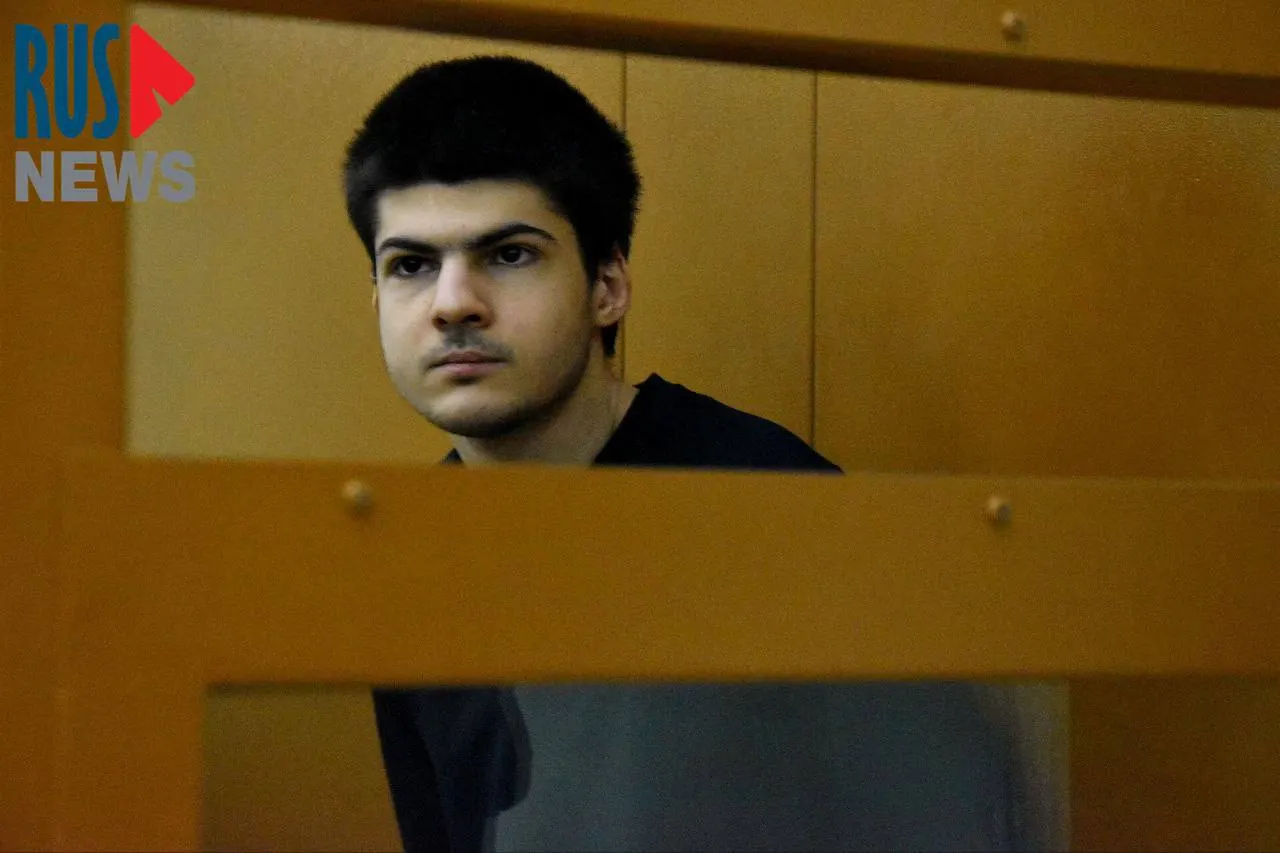 Осуждённый активист с хроническими заболеваниями, включая астму и неврологические нарушения, вновь попал в больницу — об этом сообщили его мать и группа поддержки.