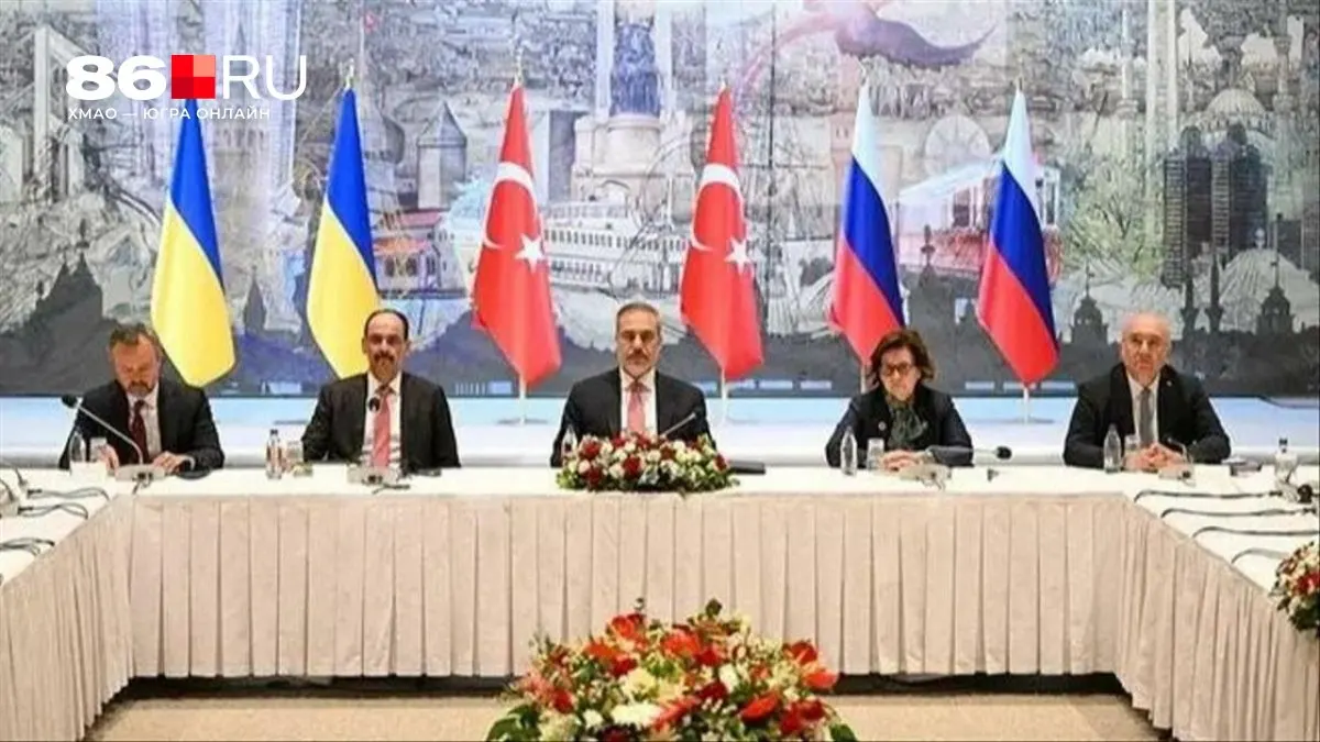 Глава МИД Турции в ходе визита в Москву объявил о подготовке переговоров между российской и украинской сторонами. Даты и формат встречи пока не уточняются.
