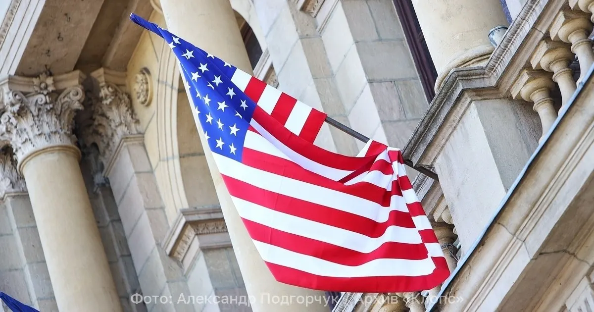Президент США в публикации заявил о разрешении немедленного прекращения морской блокады с Ирана; подписание соглашения намечено на 19 июня. В то же время Росавиация ограничила рейсы в Иран на период с 14 по 24 июня 2026 года.