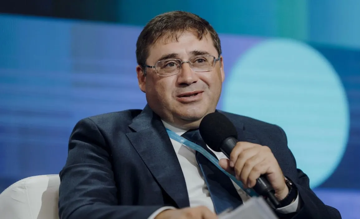 Глава наблюдательного совета Московской биржи Сергей Швецов назвал четыре ключевых фактора — позитивные новости, экономический рост, снижение реальной процентной ставки и возвращение доверия — необходимых для существенного подъёма российского фондового рынка.