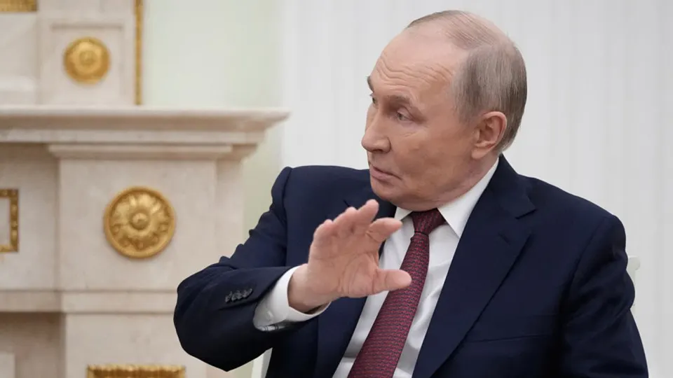 За последние годы в России участились случаи изъятия частных активов: крупнейшие компании переходят под контроль государства, а бизнесмены всё чаще вынуждены уступать активы и перечислять крупные суммы в бюджет.