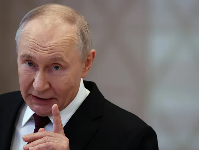 В 25‑минутном интервью президент признал наличие незначительного дефицита топлива, назвал меры по его устранению, отверг новое украинское мирное предложение и прокомментировал итоги саммита в Анкоридже.