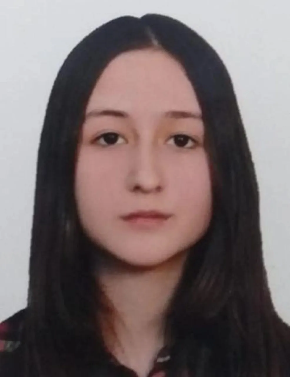 После пропажи 15 апреля 18‑летняя Макка Агаева обнаружена в столице. По данным правоохранителей, она жива и находится в Москве добровольно, общаться с родными отказывается.