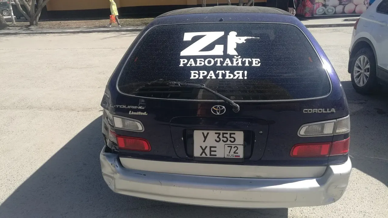 В обновлённый государственный учебник по литературе добавили фразы, ставшие частью общественно‑культурного контекста: среди них слова Магомеда Нурбагандова и бортпроводника Дмитрия Ивлицкого.