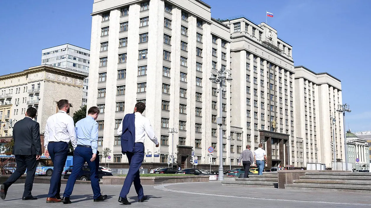 Закон устанавливает ответственность для владельцев сайтов, допускающих вход через Google, Apple ID, Gmail и другие иностранные учётные записи; для юридических лиц максимальный штраф — 700 тыс. руб.