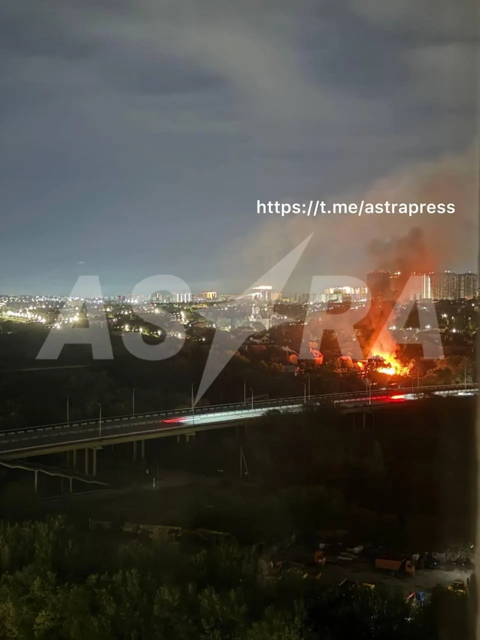 За ночь: атаки беспилотников в Белгороде и Ростове‑на‑Дону с жертвами и пострадавшими, удары по Украине, рейды в Петербурге, изменения в правилах маркетплейсов и новые законы об ИИ и мигрантах.