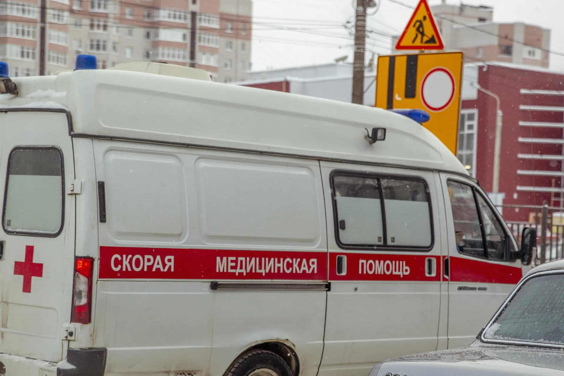 Ночью по городу было выпущено свыше 200 беспилотников; в результате обстрела с применением «Града» погибла семья, тысячи жителей остались без света.