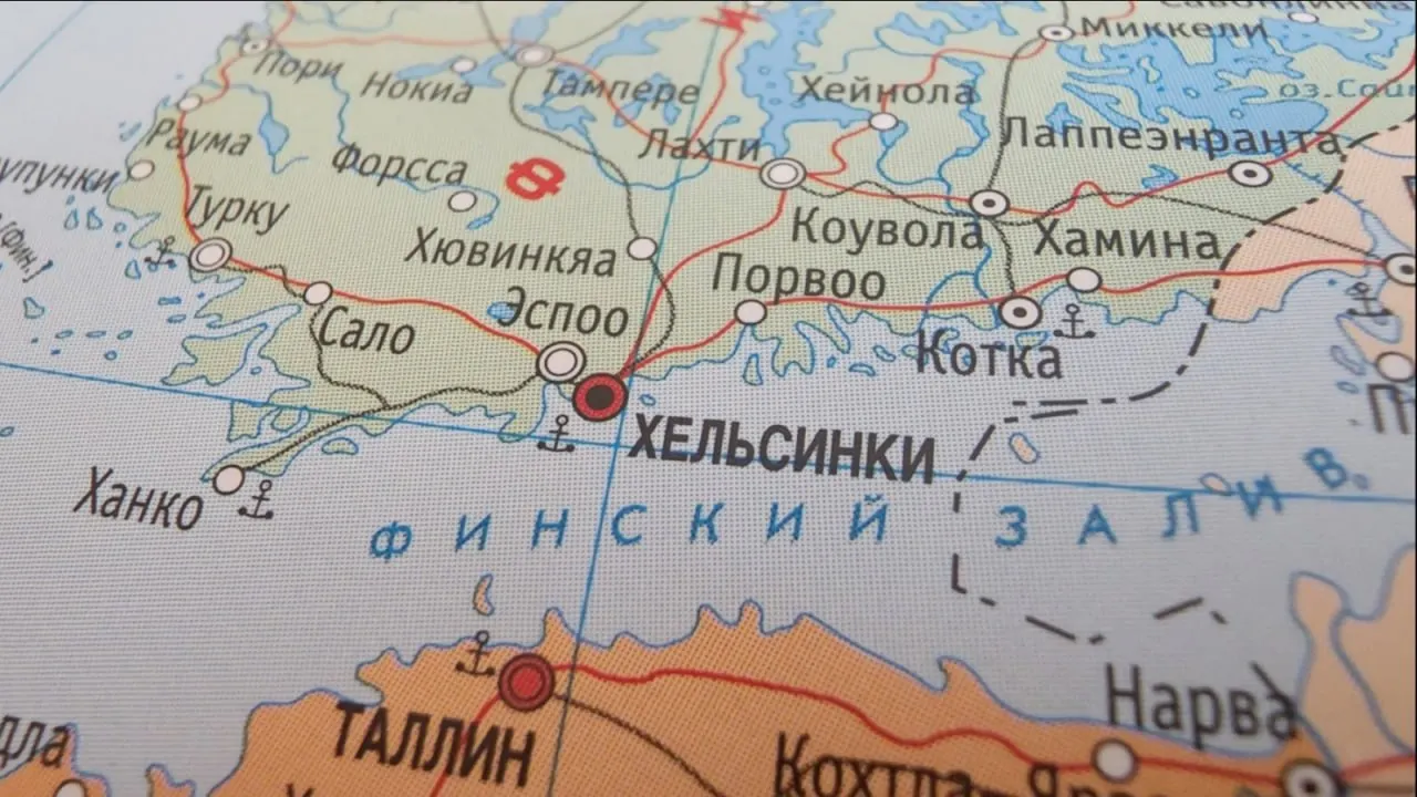С 1 июля Россия подняла таможенные пошлины на железнодорожные поставки в Финляндию в восемь раз — поставки становятся убыточными и могут прекратиться в ближайшие недели, что усугубит дефицит удобрений в стране.