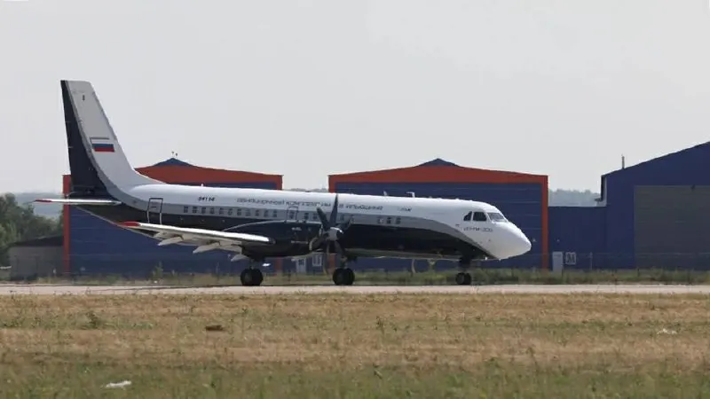 Турбовинтовой Ил-114-300 получил сертификат с ограничениями по температурам и погодным условиям; на выставке показали «Буханку» с композитной бронезащитой, затвердевающей на солнце.