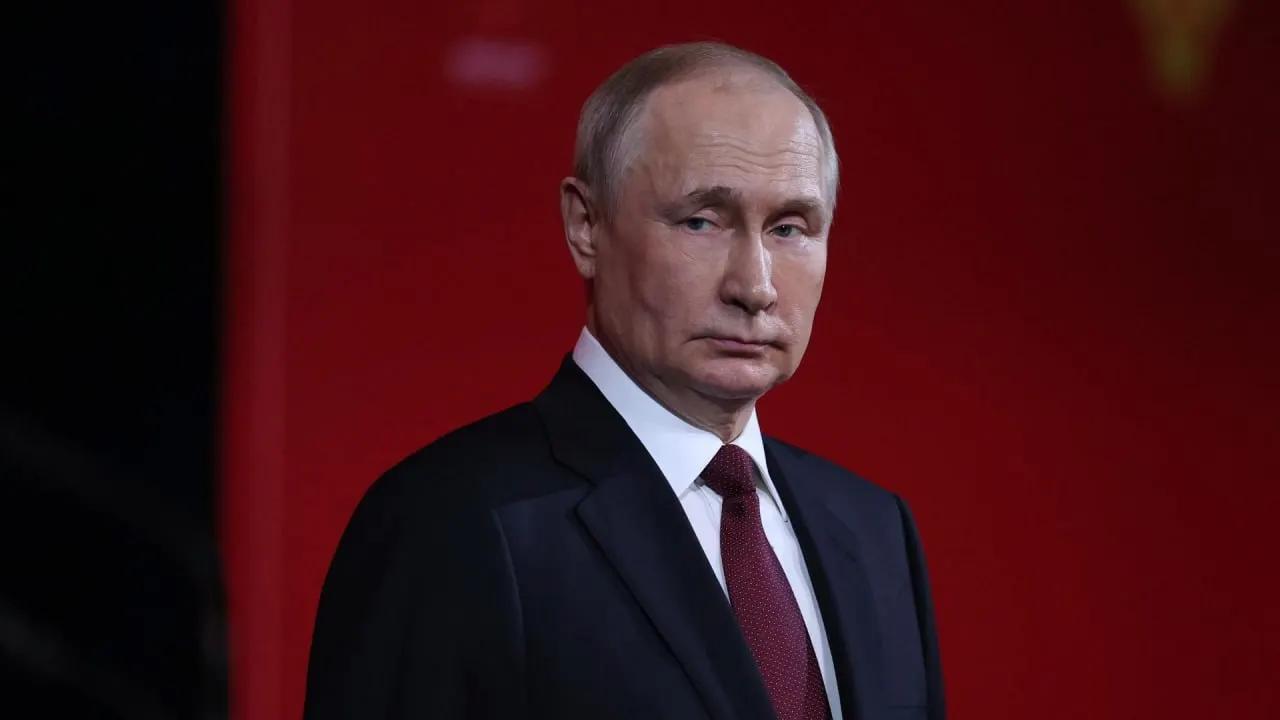 В ответ на инициативу президента Казахстана пресс‑секретарь Кремля заявил, что возможность «заморозки» исключена при текущей позиции Киева, а Москва настаивает на выполнении жёстких условий.