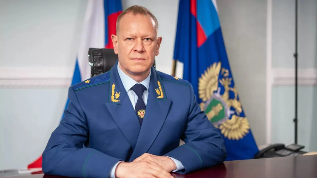 Президент направил в Совет Федерации кандидатуру начальника управления Генпрокуратуры по СФО Николая Рябова на должность прокурора Алтайского края; консультации запланированы на 16 июля.