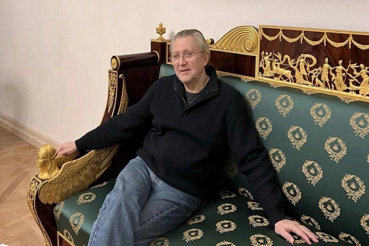 После задержания в июне Илья Трабер начал выходить из числа собственников ряда фирм: часть долей уже перешла к партнёрам, при этом у него остаются доли в нескольких компаниях. Трабера обвиняют в заказе убийства депутата городского совета Выборга.