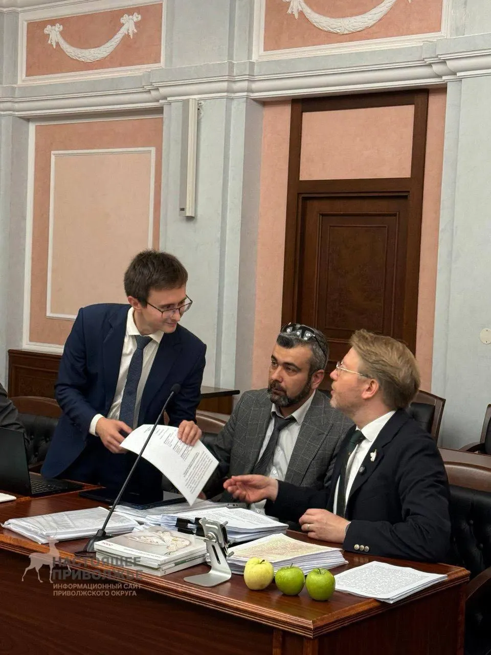 Суд объяснил, что главным основанием стало использование фрагментов произведений без согласия правообладателей и публикация материалов, созданных с помощью ИИ; также рассматривается вопрос иностранного финансирования. Партия планирует обжаловать решение.
