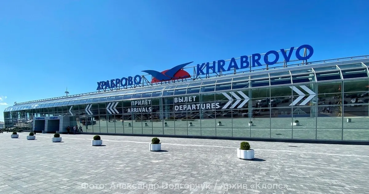В аэропорту Храброво зафиксированы задержки десятков рейсов; пассажиры из Саратовской области и других регионов ждут вылеты, часть рейсов перенесена на часы.