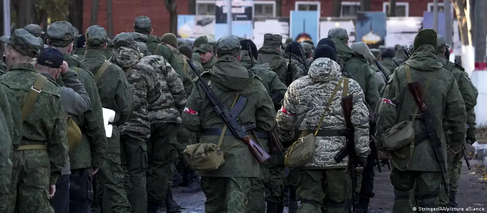 Юрист движения сознательных отказчиков рассказывает о законных способах защиты от давления призывников и контрактной вербовки, а также о мерах предосторожности и действиях при попытках давления.