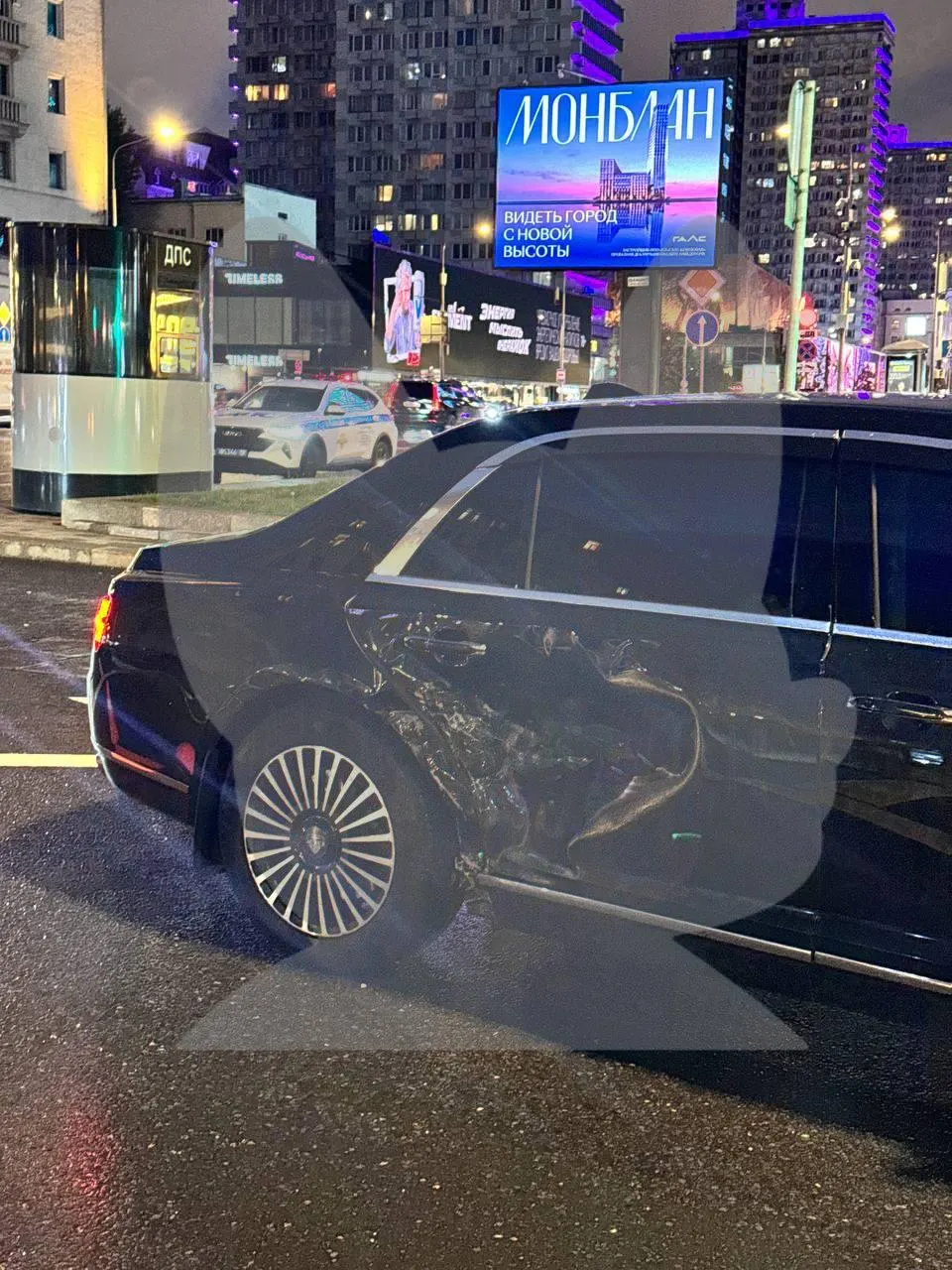 По предварительным данным, ДТП произошло в Москве. На мотоцикле погибла женщина; уточняются обстоятельства и возможная причина аварии.