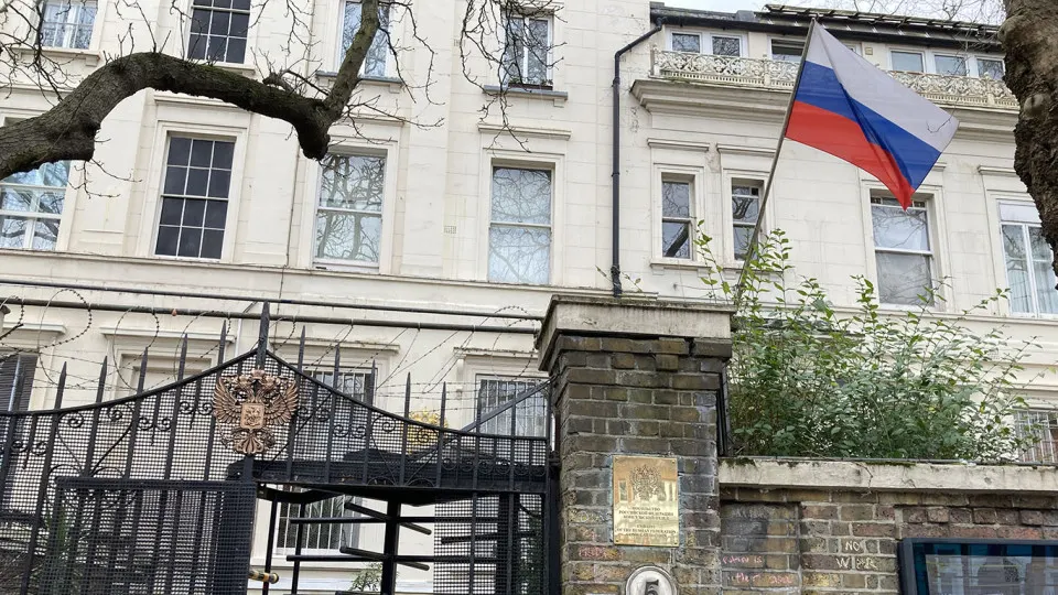 Москва заявила о готовности Британии к эскалации кризиса между Россией и Украиной и сообщила о возможных последствиях, включая поставки дронов и другие меры.