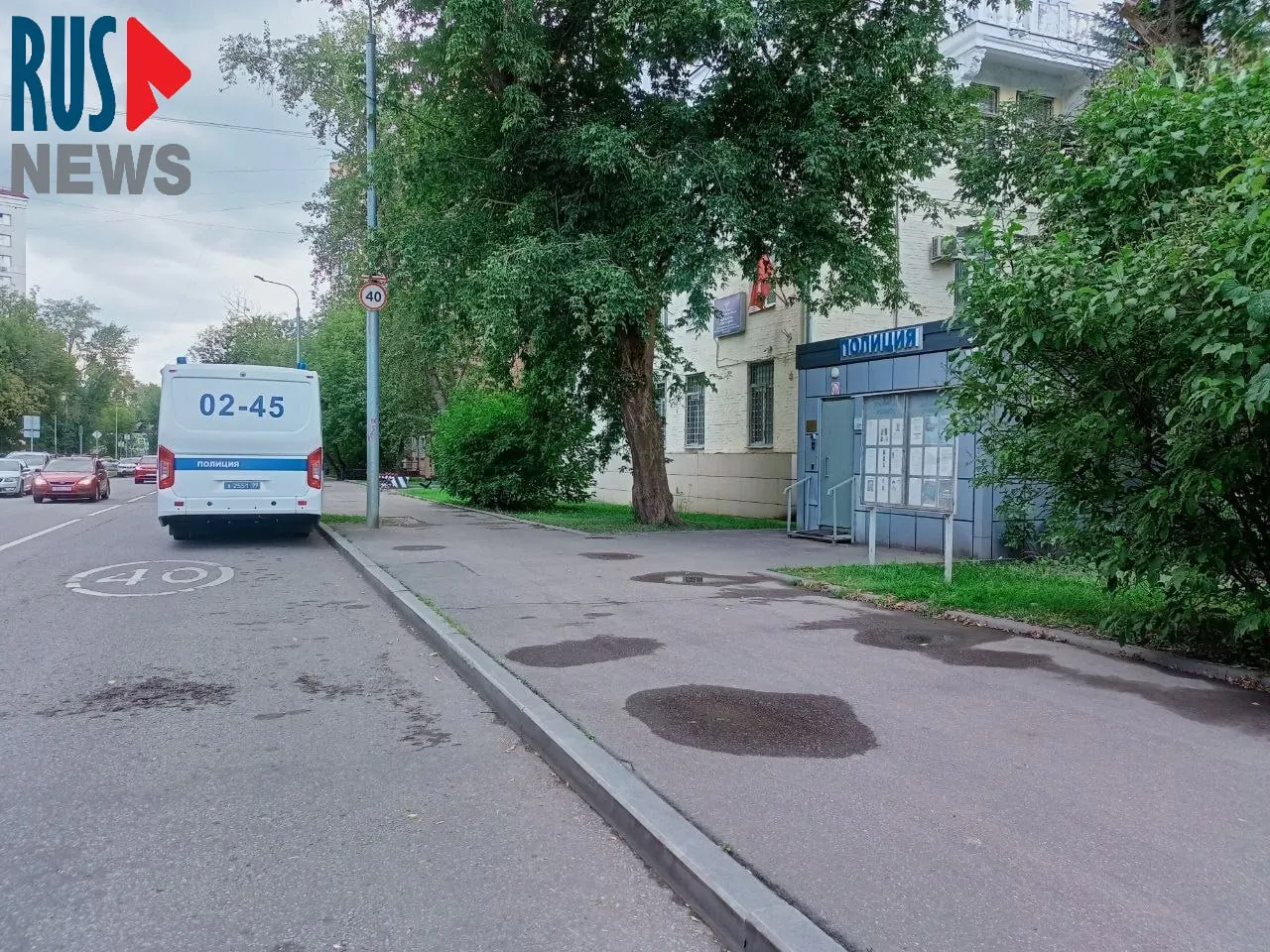 19 задержанных из группы поддержки «Яблока» доставлены в Таганское ОВД после участия в апелляции у Верховного суда.