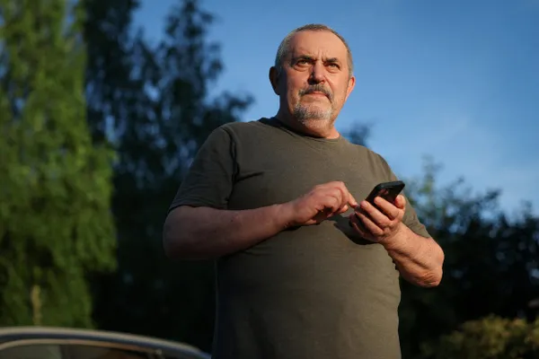 Политик получил административный протокол по статье 20.33 КоАП за участие в действиях организации, признанной нежелательной, затем ему объявили иностранным агентом; позже он уехал за пределы страны.