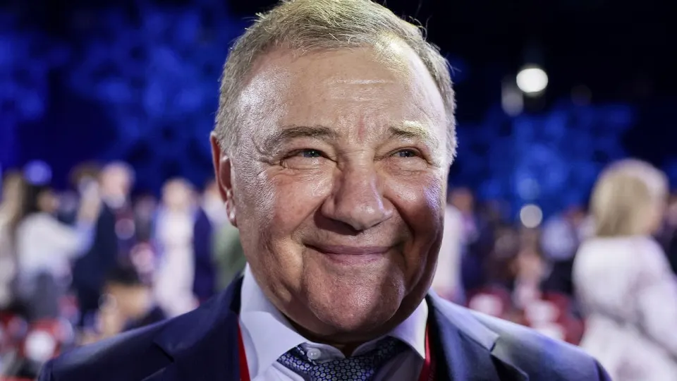 Президент подписал указ, разрешающий приватизацию госпакета акций аэропорта Шереметьево и&nbsp;сохранение влияния через&nbsp;«золотую акцию»