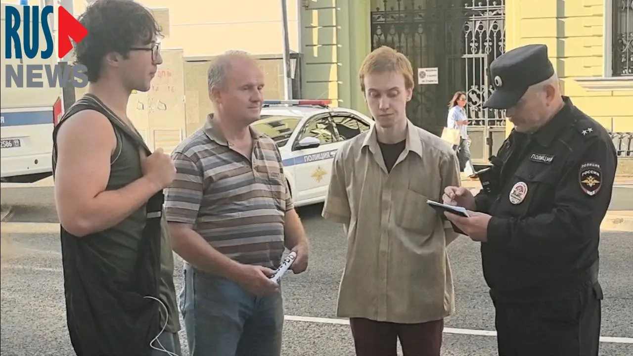 51-летний сторонник партии «Яблоко» Вячеслав Авдашев вышел на свободу после 14 суток административного ареста; задержание произошло у здания Верховного суда во время слушания апелляции по делу.