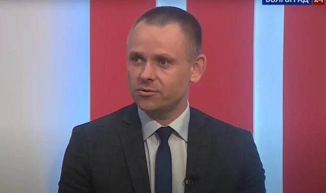 Московский городской суд продлил домашний арест экс-главы комитета природных ресурсов Алексея Сивокоза и его заместителя Дарьи Казанковой до середины декабря; защита отмечала возмещение ущерба.