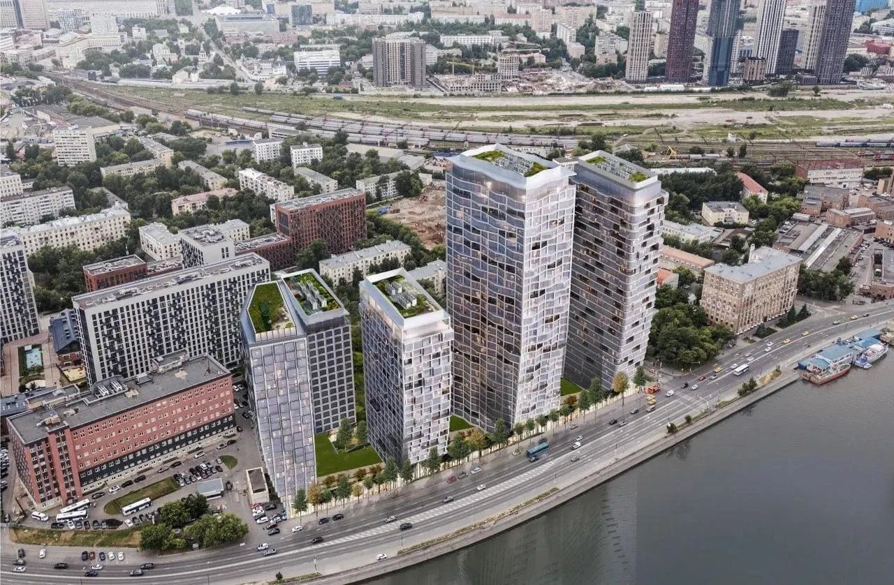 В Москве на месте бывшей больницы ГКБ №56 планируют построить жилой комплекс из пяти домов вокруг стилобата; проект пока находится на стадии согласований.