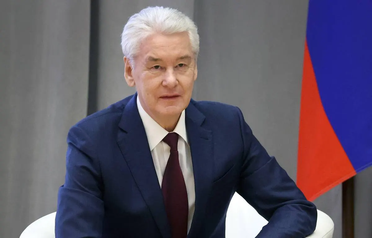Аналитическое исследование выявило перелёты чиновников и их родственников на бизнес‑джетах и связь семьи мэра Москвы.