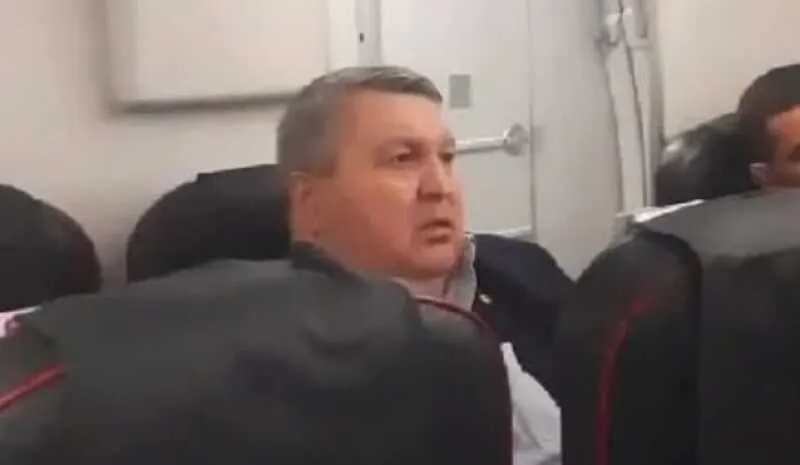 Адам Ислуев осужден к 9 годам колонии за мошенничество на 1,5 млн рублей; по данным суда, он обещал повлиять на призыв к войне и вернуть людей с фронта, но повлиять не мог.