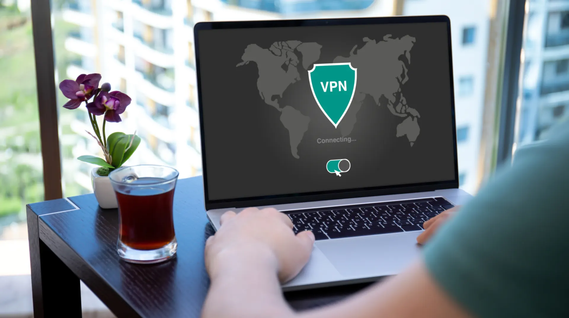 За последние дни VPN‑сервисы столкнулись с новыми ограничениями: блокировки достигли пика, провайдеры ищут обходные решения. Также сообщается о локальных ограничениях по IP и запрете на зарубежные локации.