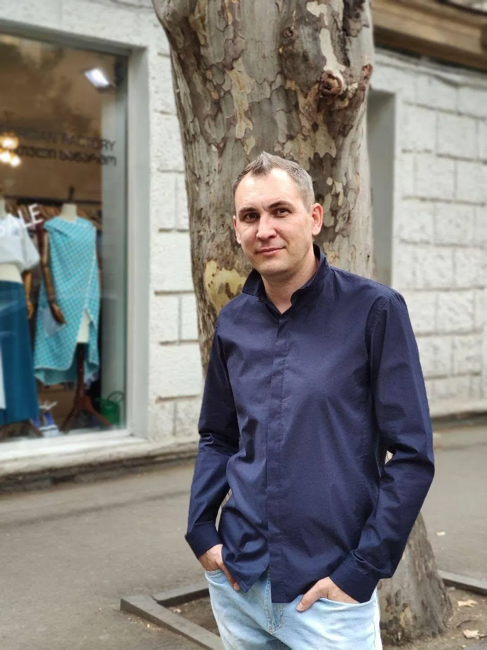 В Нагатинском районном суде Москвы возбуждено уголовное дело против блогера, известного освещением жизни в Грузии, по обвинению в распространении заведомо ложной информации о вооружённых силах РФ.