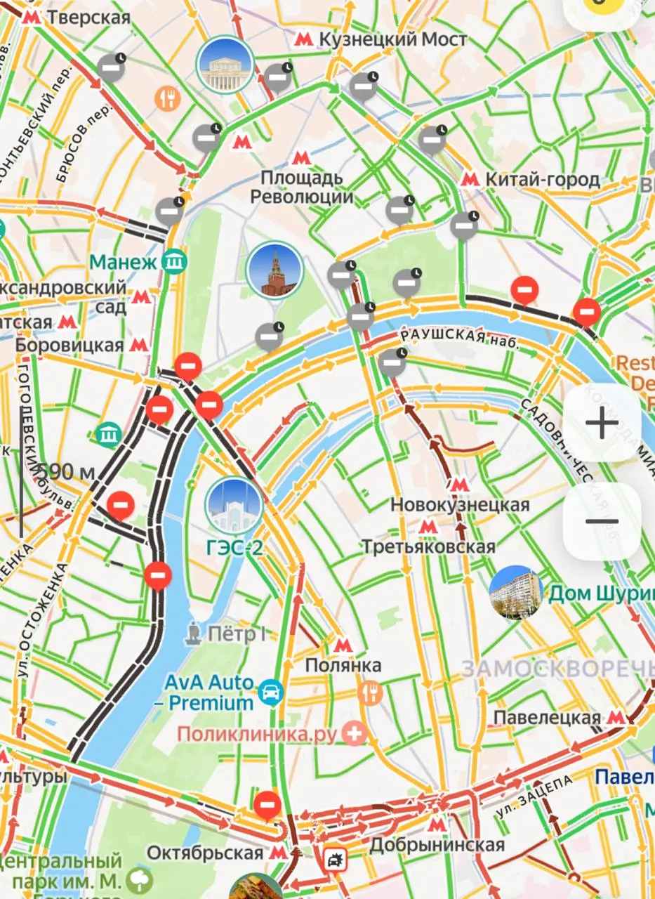 Центр Москвы перегружен. Ожидаются перекрытия после 20:00; следите за дорожной обстановкой.
