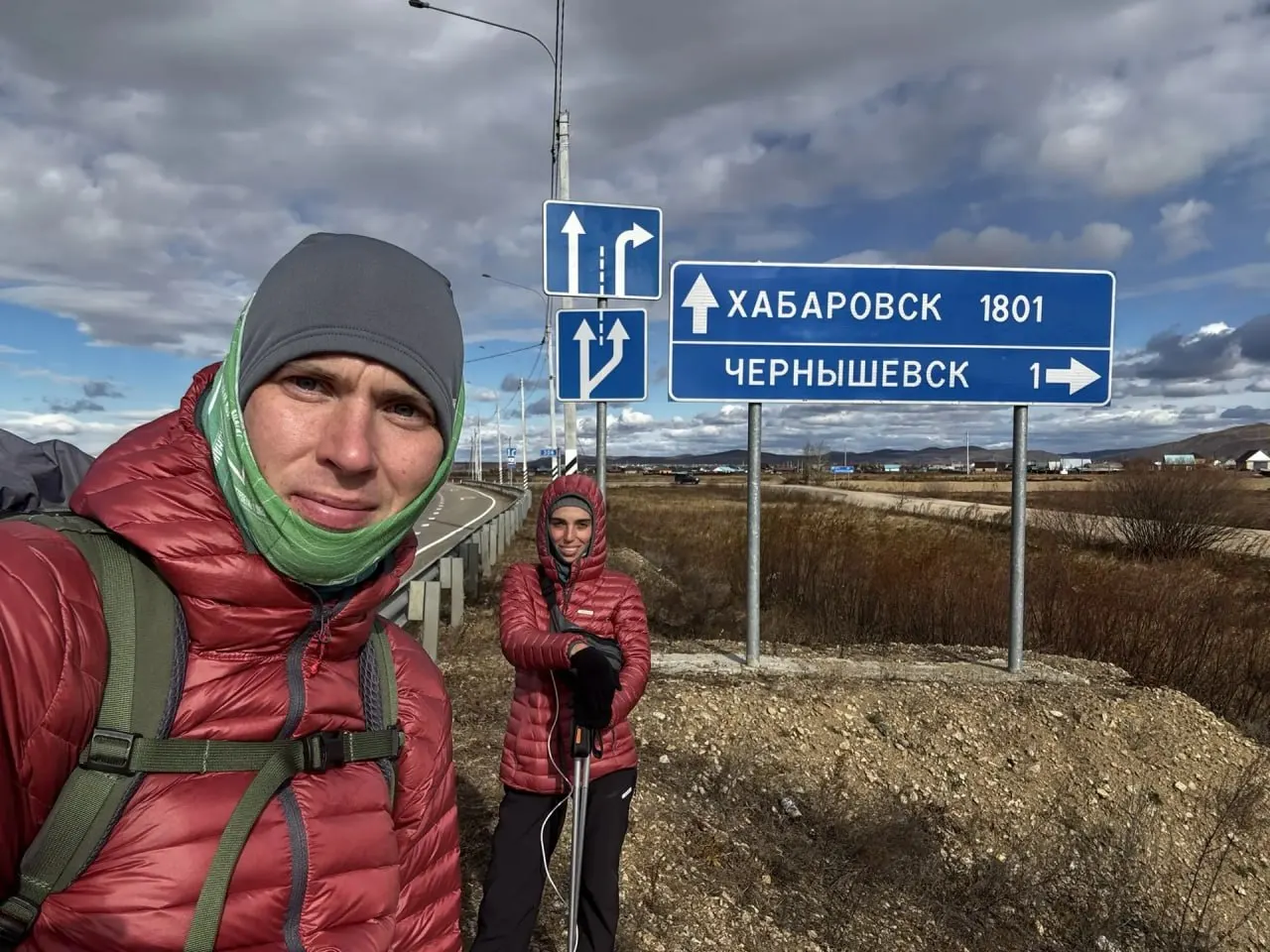 Павел и Тома идут пешком из Москвы во Владивосток: к 17 октября они прошли свыше 7269 км, до столицы Приморья осталось примерно 2390 км.