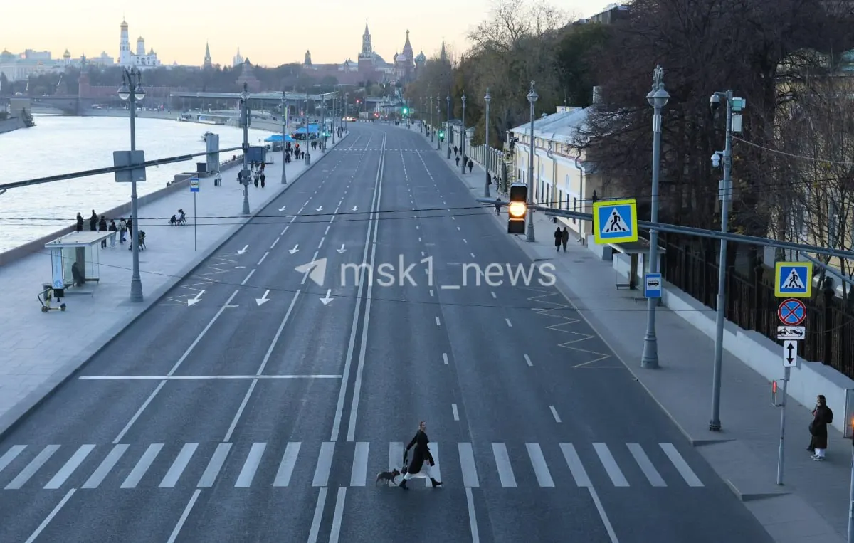 Временные перекрытия затронули Тверскую, Знаменку, Новоарбатский мост и другие участки центра Москвы.