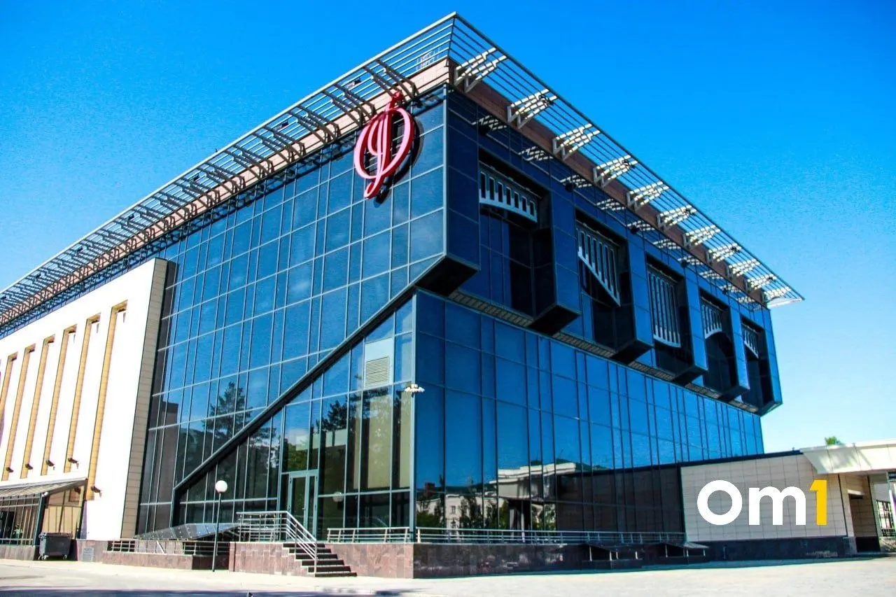 Филармония удостоена федеральной награды за вклад в программу «Пушкинская карта»; церемония вручения прошла в Москве, коллектив поздравил министр культуры.