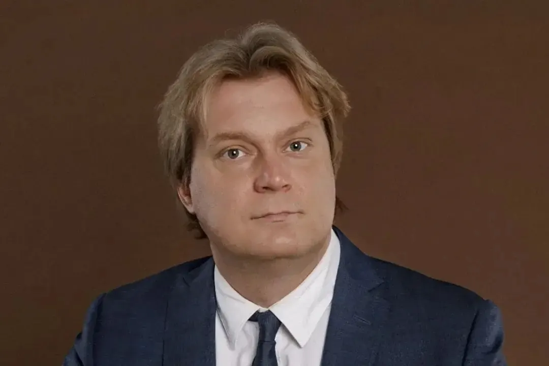 Суд Москвы арестовал экс-директора Библиотеки по естественным наукам РАН по обвинению в мошенничестве. Расследование касается периода руководства и связанных с учреждением эпизодов.