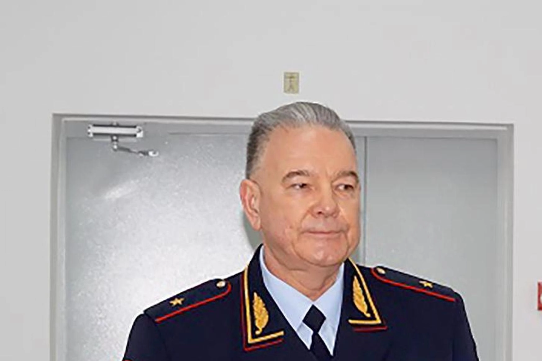Дело генерала Малькова расширяется: ему вменяют взятку в особо крупном размере и другие преступления; он снова заключен под стражу. Также задержаны топ-менеджеры компании, владеющей сетью АЗС.